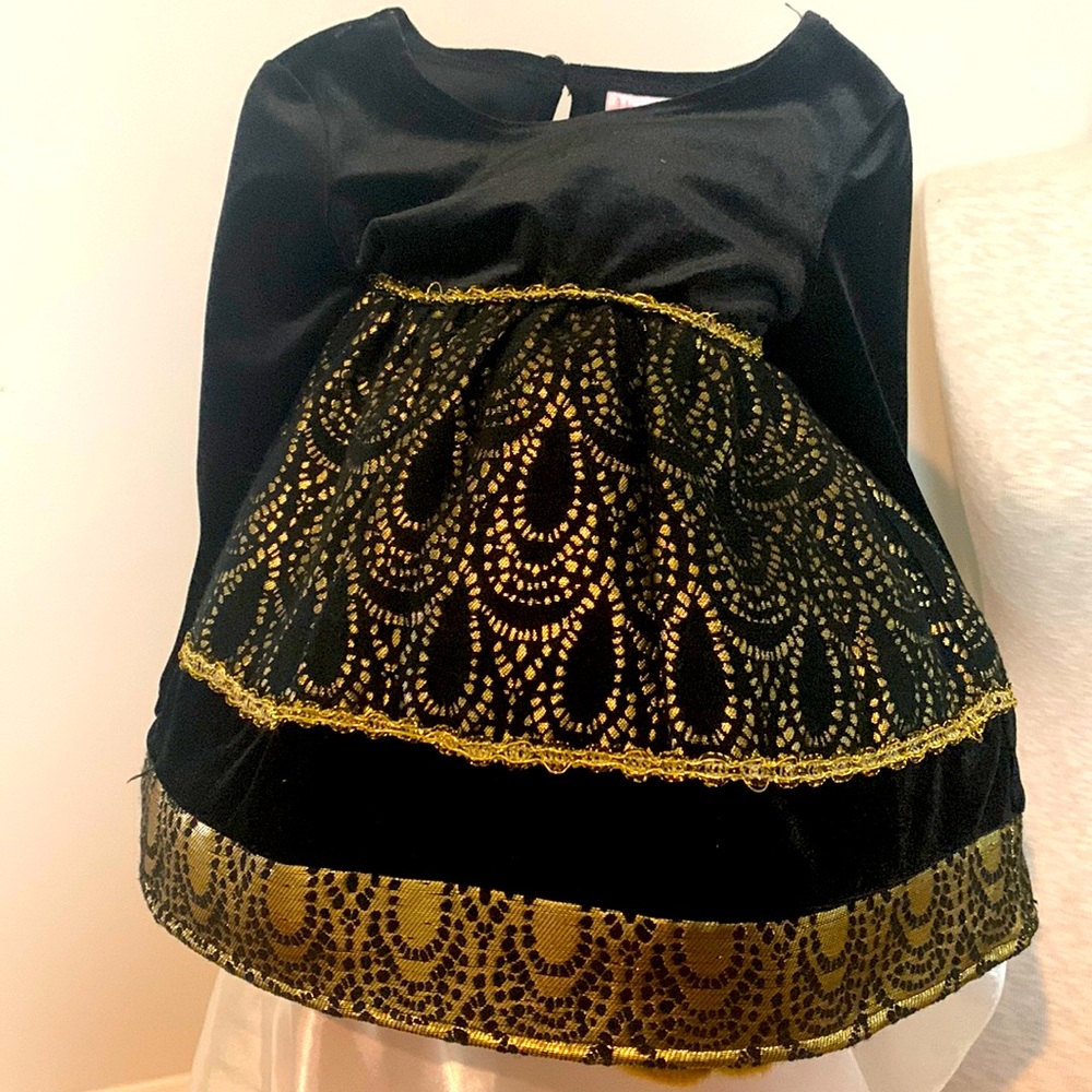 Baby holiday dress size 18 months